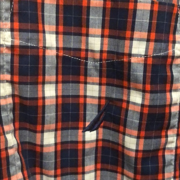 Nautica button down - Picture 2 of 3